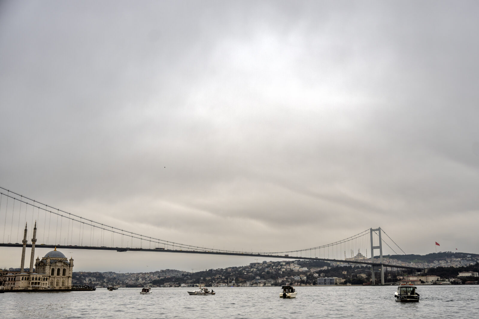Bosphorus Dinner Cruise on a Rainy Autumn Evening