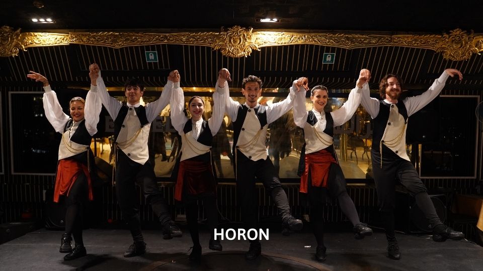 BOSPHORUS DINNER CRUISE & TURKISH NIGHT SHOW (CLOSE TO SHOW TABLE VIP LARGE MENU WITH DRINKS)