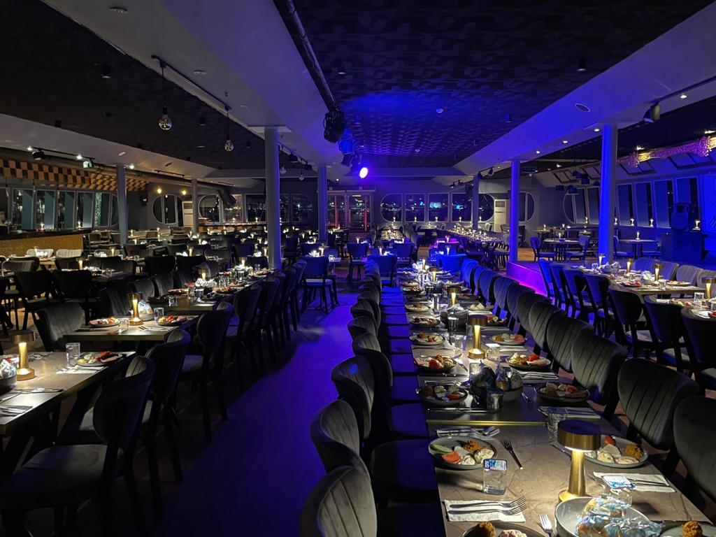 BOSPHORUS DINNER CRUISE & TURKISH NIGHT SHOW (VIP PRIVATE TABLE VIP LARGE MENU WITH DRINKS)