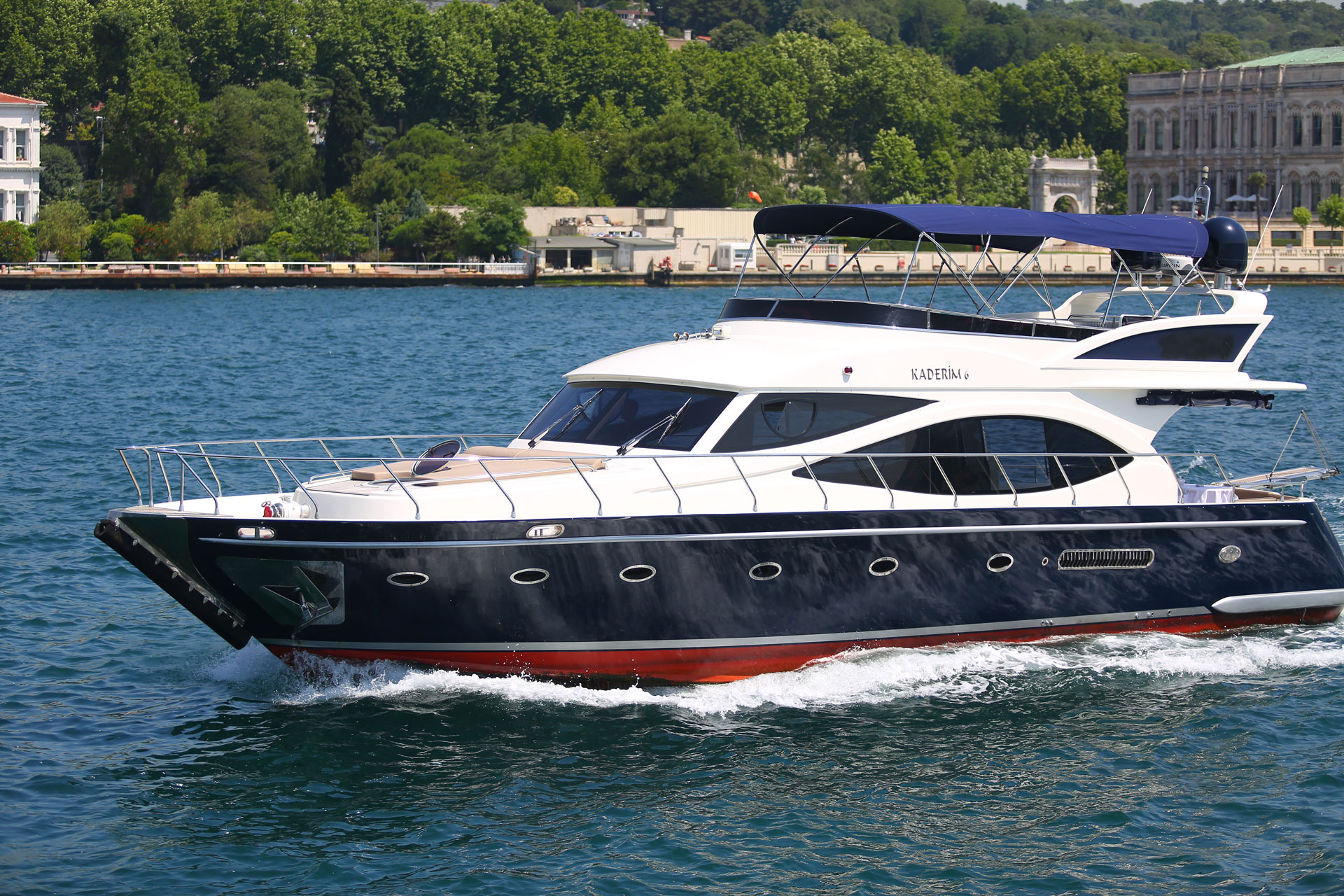 Bosphorus Tickets.Com : PRIVATE LUXURY YACHT