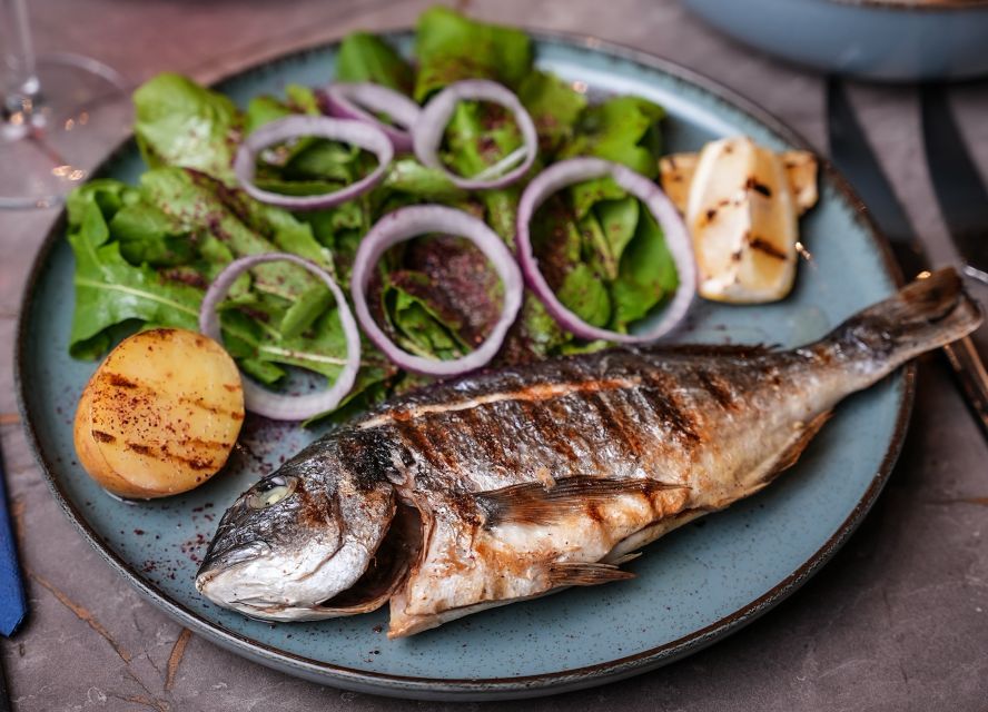 Bosphorus Dinner Cruise Tickets : Standard Backside Table ( Unlimited Non Alcoholic Drinks + Dinner + Hotel Transfer + Turkish Show )