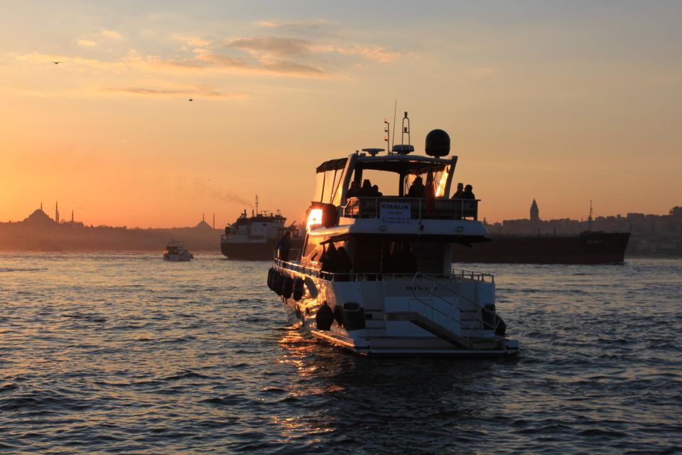 Bosphorus Sunset Yacht Ticket : Bosphorus Sunset Tour in Luxury Yacht - With Hotel Transfer