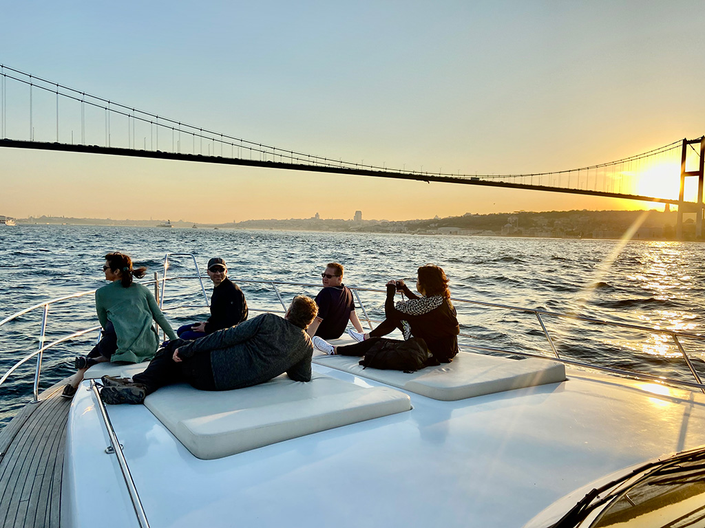 Bosphorus Sunset Yacht Ticket : Bosphorus Sunset Tour in Luxury Yacht - With Hotel Transfer